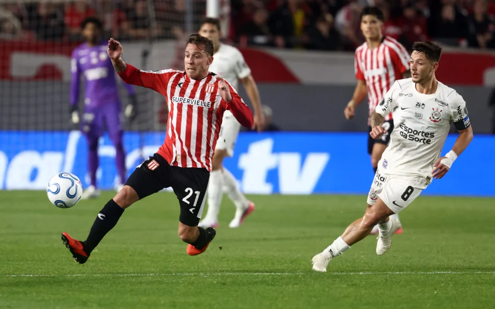 Corinthians empata ante Estudiantes y la llave de cuartos de Copa Libertadores se define en Sao Paulo